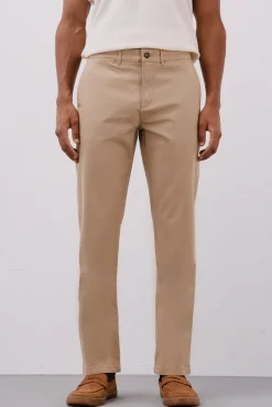 Calças chino leves regular fit