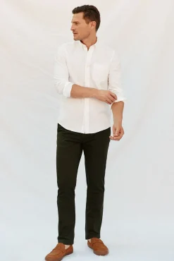 Calças chino leves regular fit