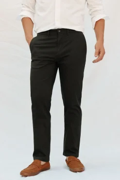 Calças chino leves regular fit