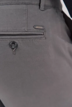 Calças chino slim fit