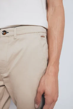 Calças chino slim fit
