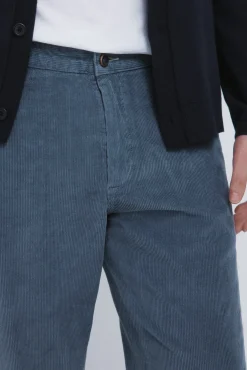 Calças chino slim fit confortável de veludo cotelê lavado