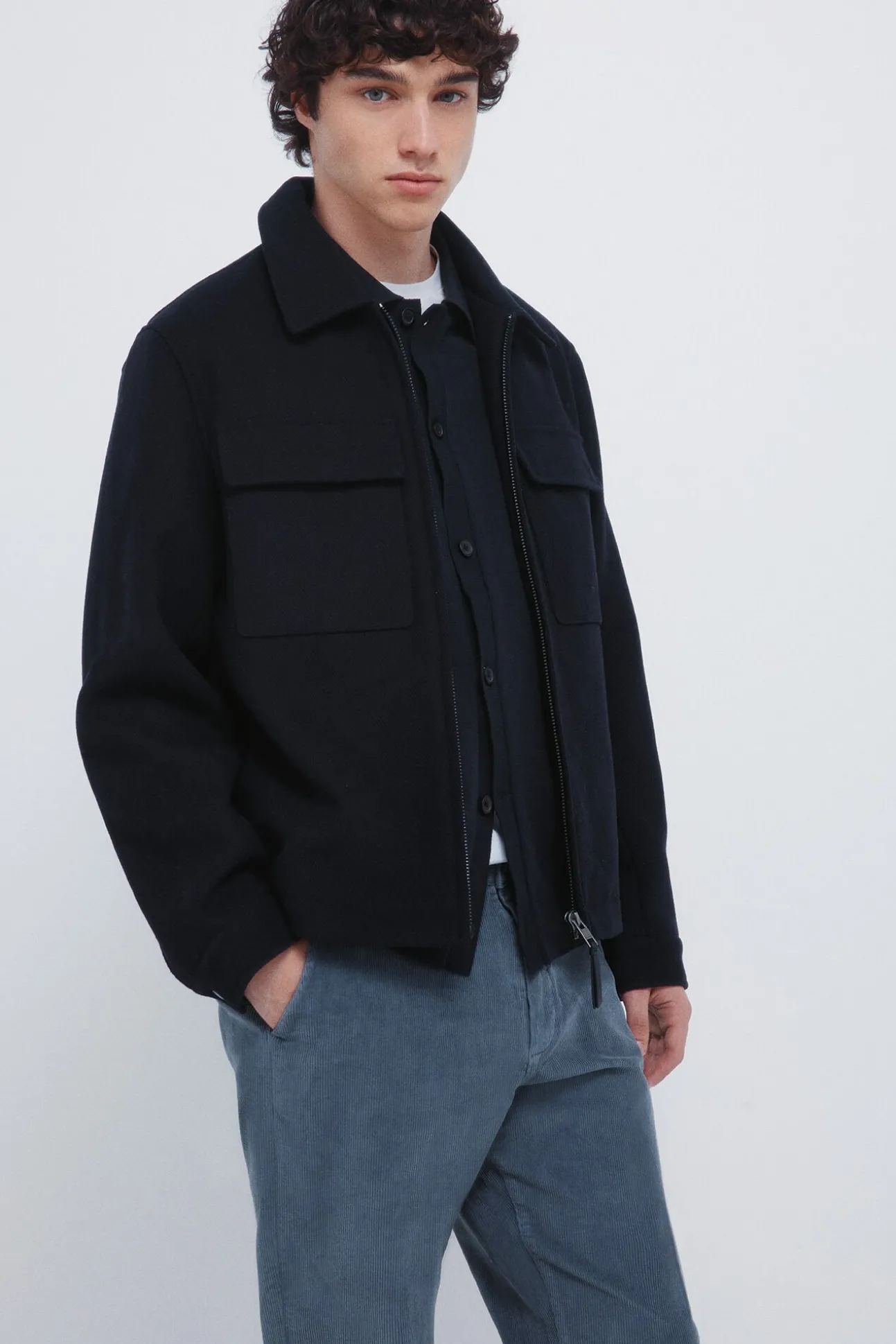 Calças chino slim fit confortável de veludo cotelê lavado