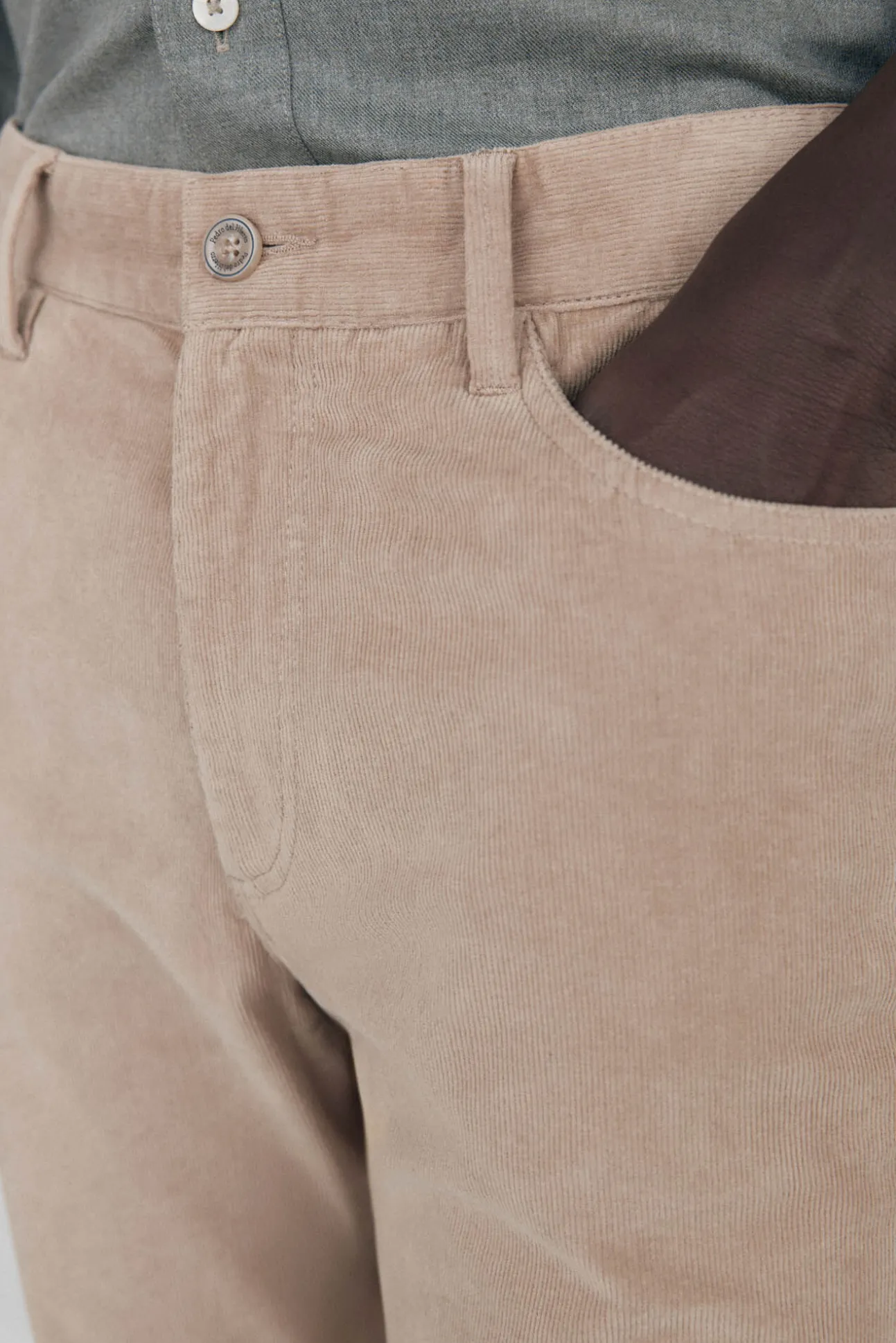Calças de veludo slim fit com 5 bolsos