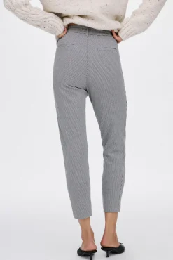 Calças elegantes slim fit