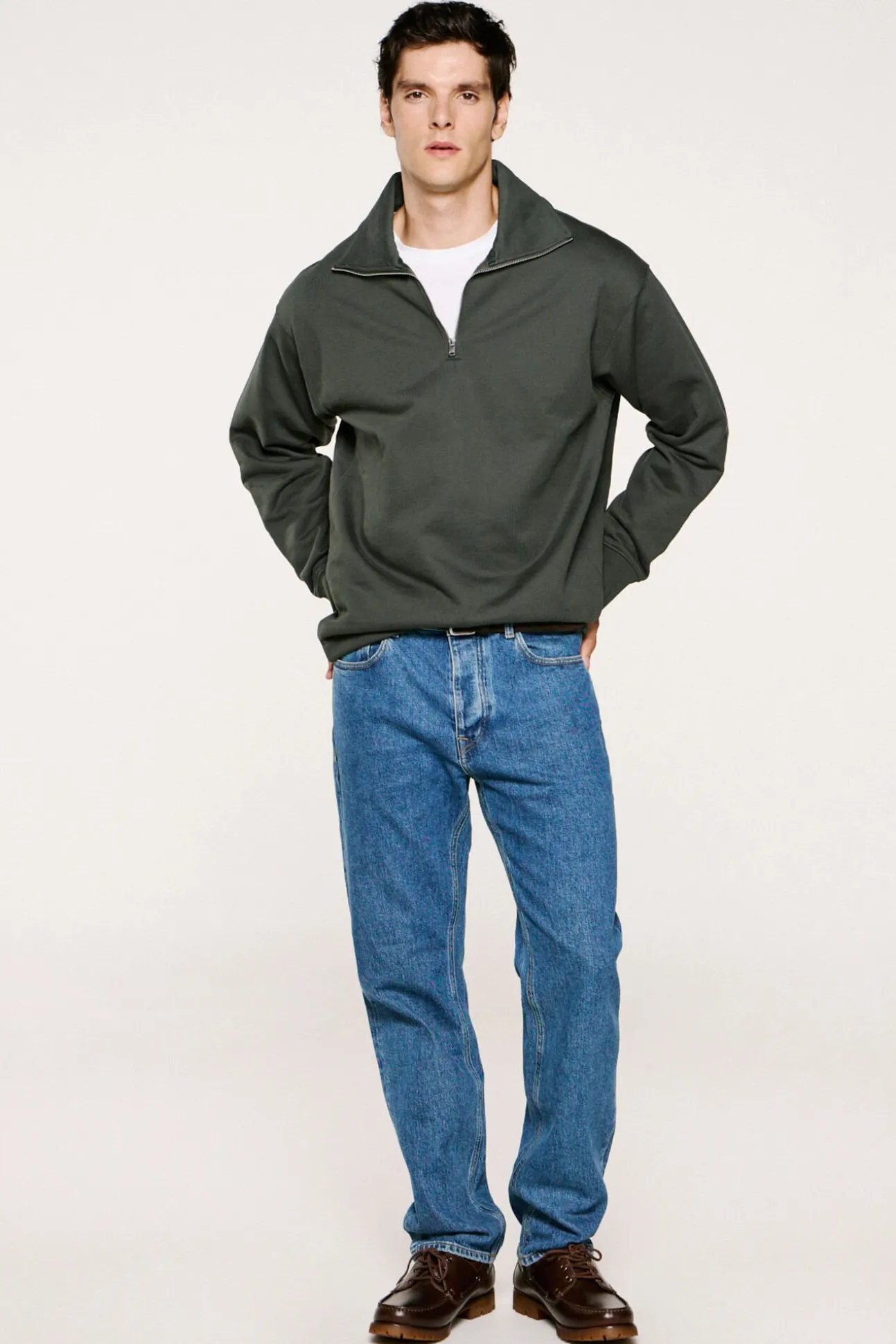 Calças jeans de corte reto