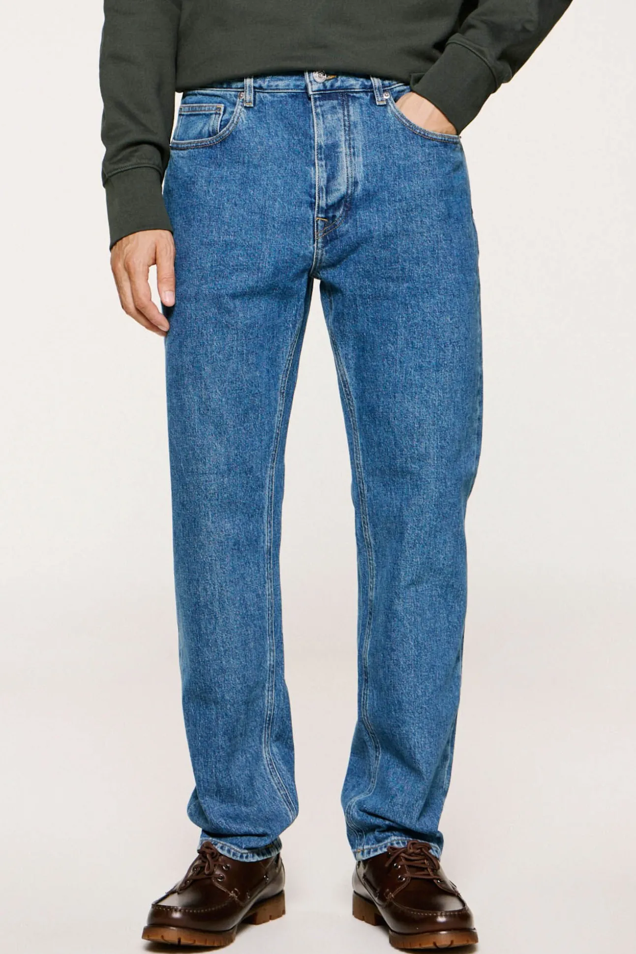 Calças jeans de corte reto