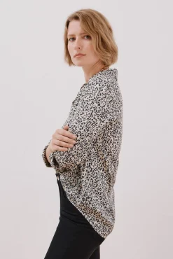 Camisa acetinada