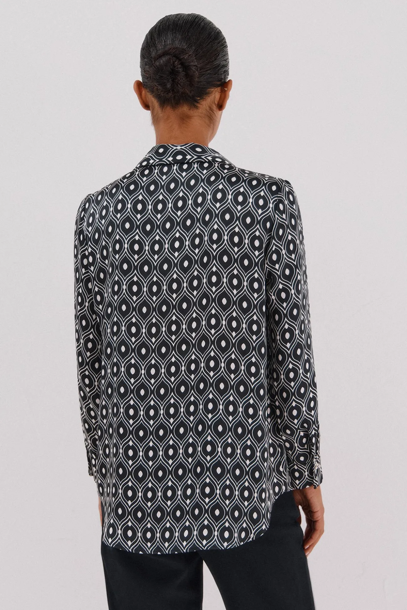 Camisa acetinada