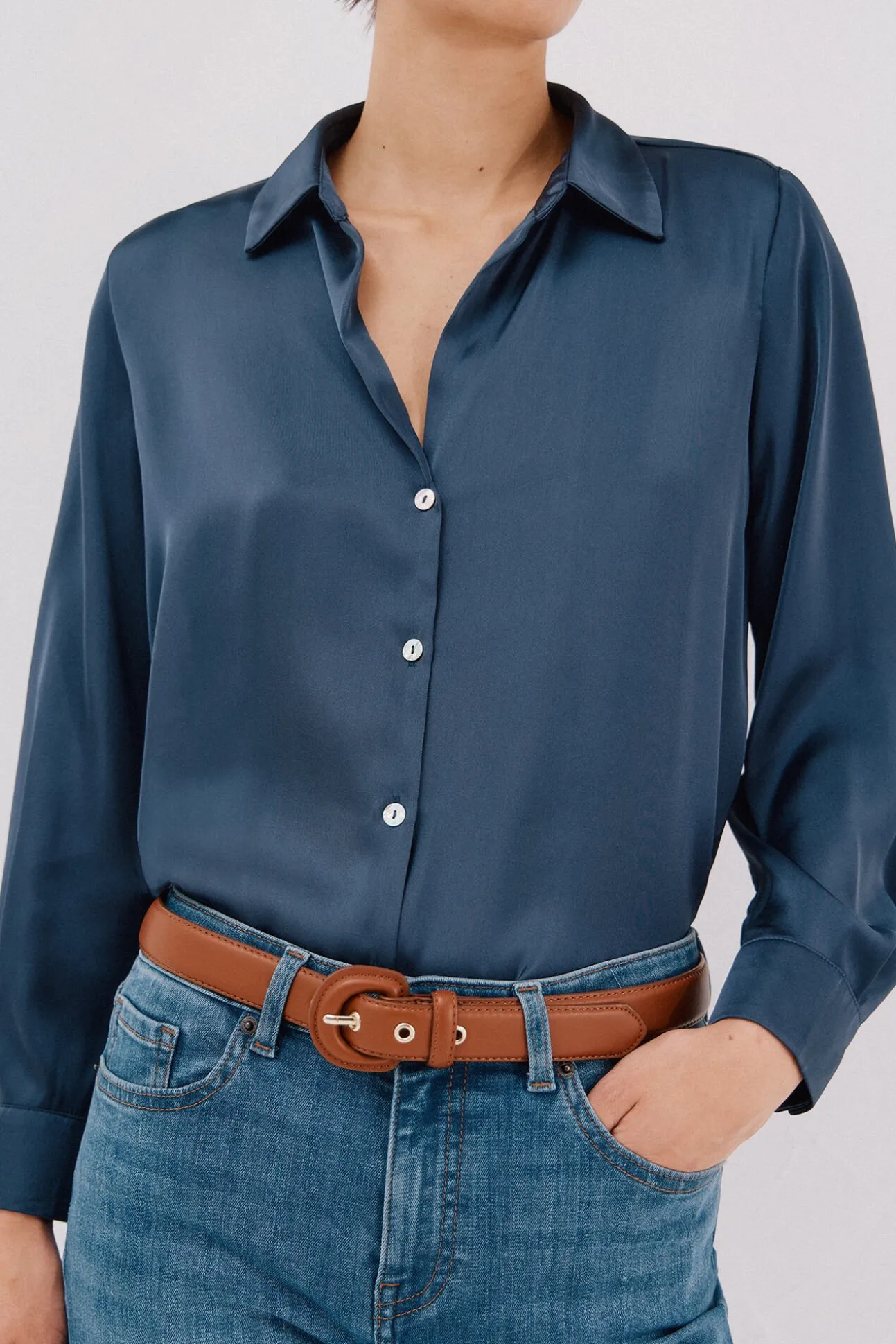 Camisa acetinada