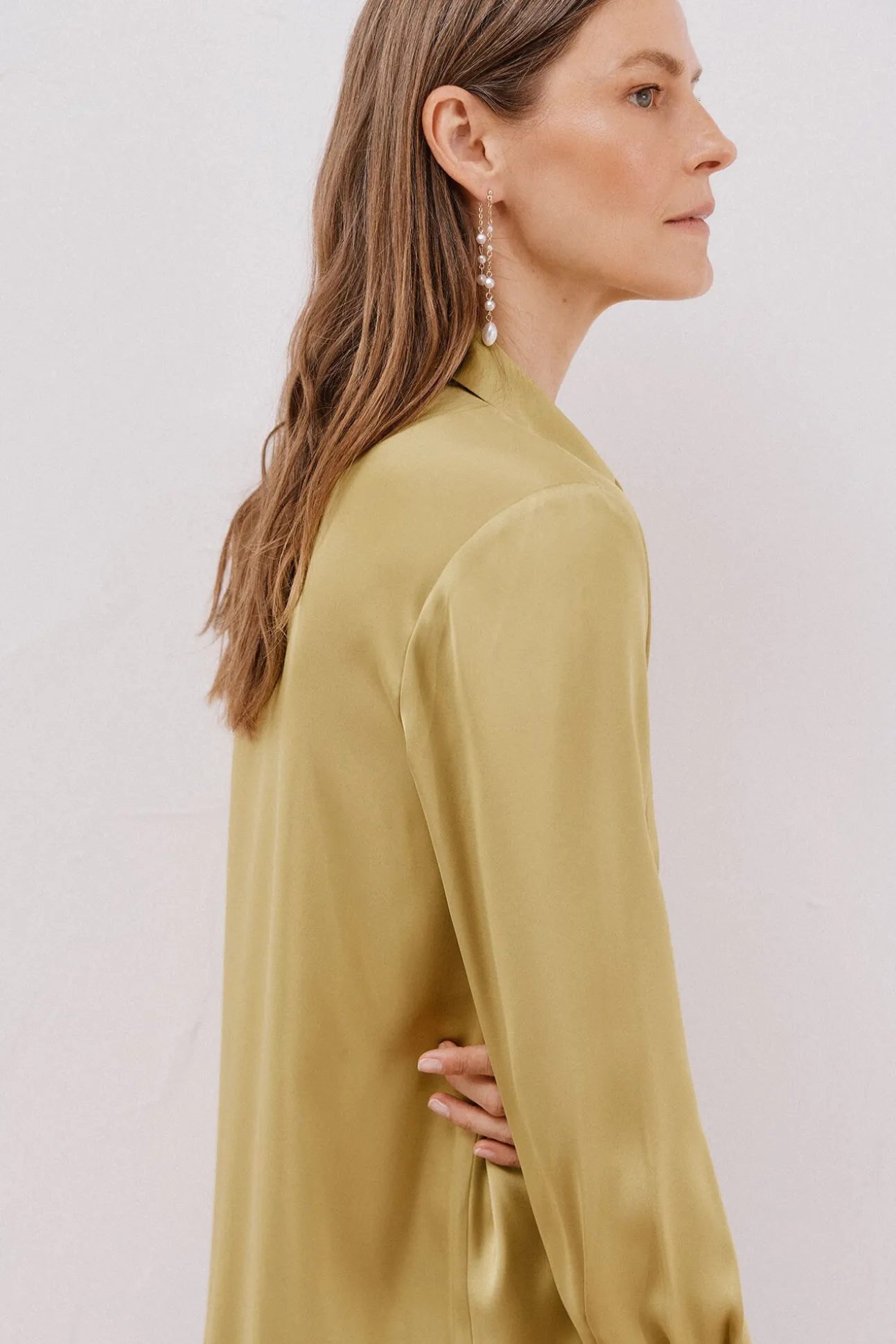 Camisa acetinada
