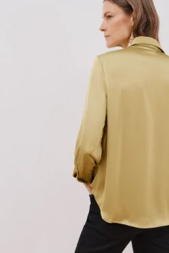 Camisa acetinada