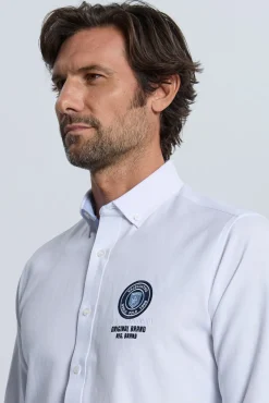 Camisa branca bordada