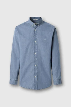 Camisa clássica ajustada.