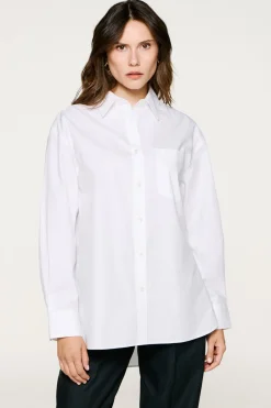 Camisa com caimento relaxado
