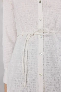 Camisa com gola texturizada