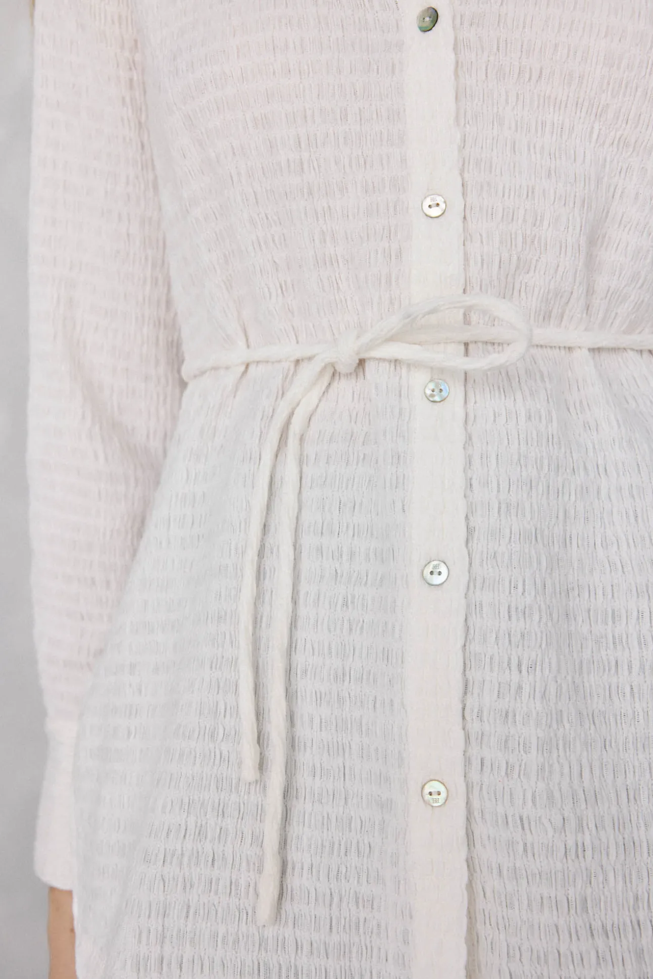 Camisa com gola texturizada