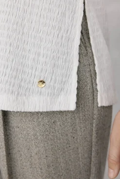 Camisa com gola texturizada