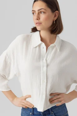 Camisa curta esvoaçante