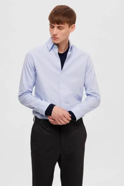 Camisa de algodão orgânico Slim Fit.