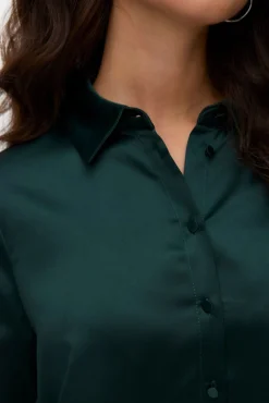 Camisa de cetim lisa