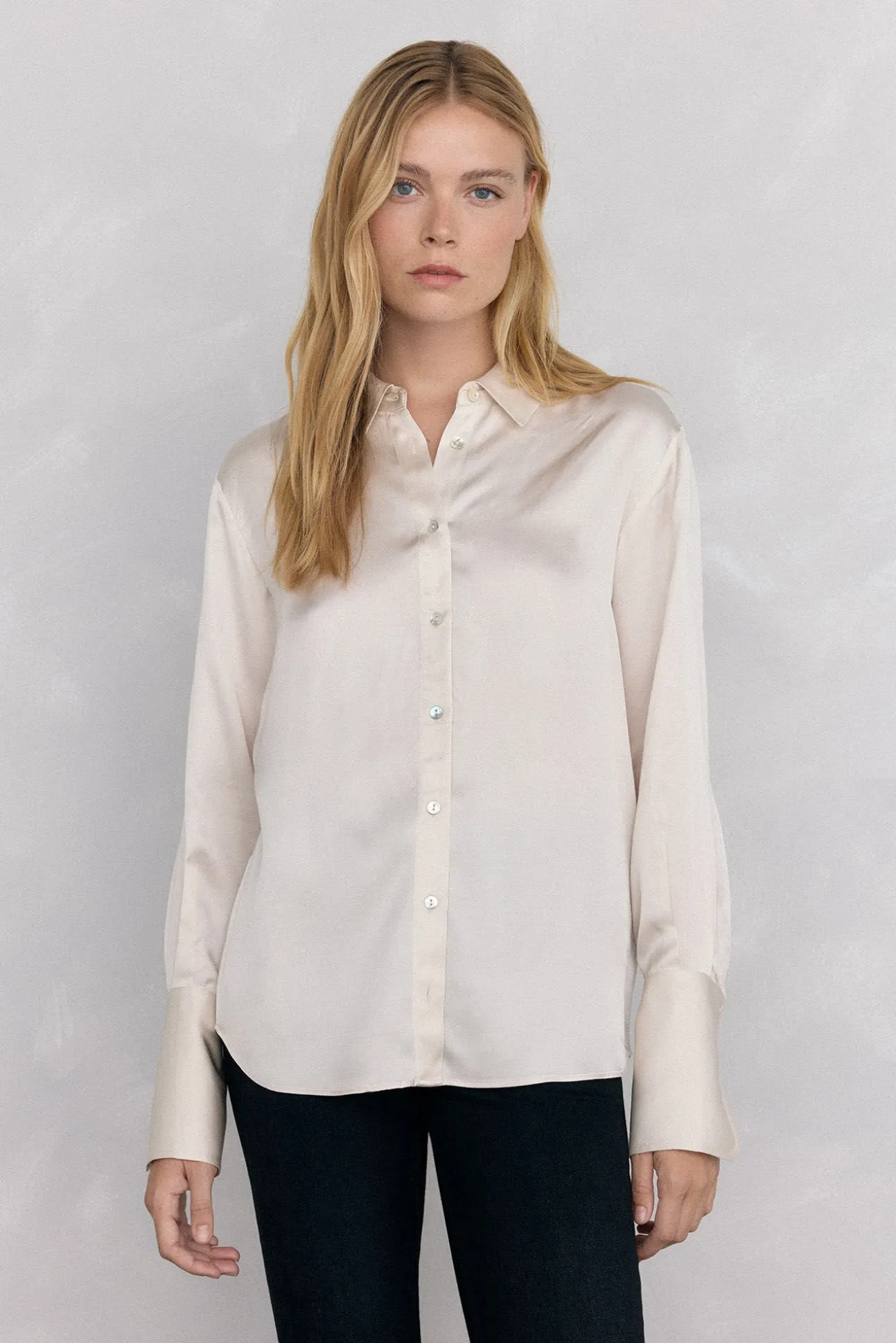 Camisa de cetim lisa