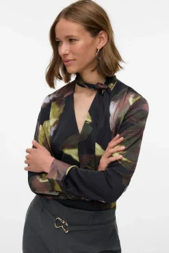 Camisa de manga comprida com laçada gola