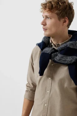 Camisa de manga comprida Slim Fit confecionada com algodão reciclado