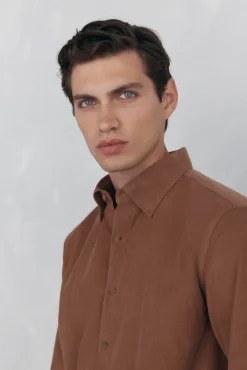 Camisa de veludo macio