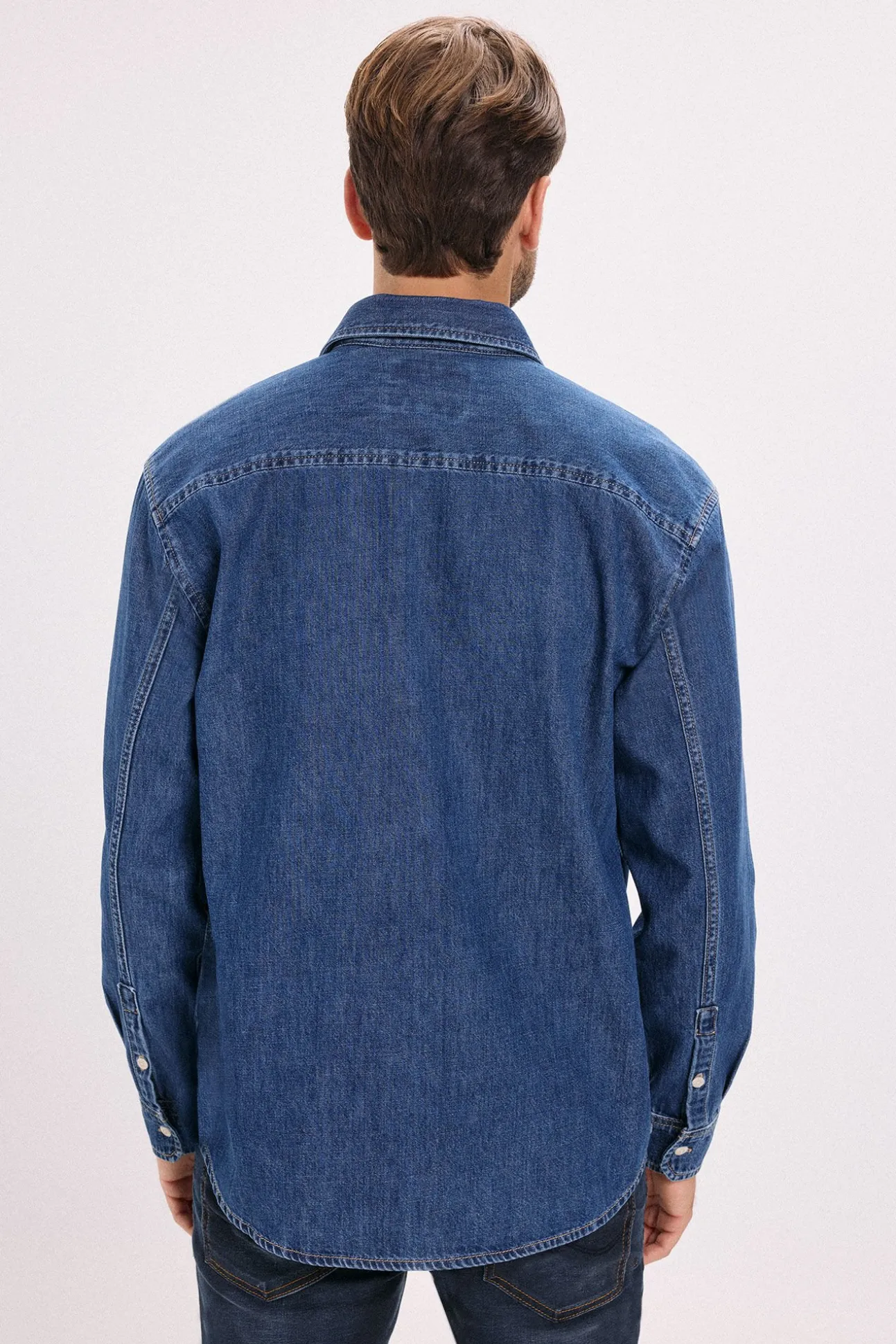 Camisa denim de corte regular