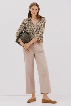 Camisa elástica com botões