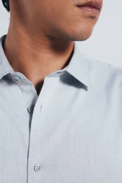 Camisa estruturada de fácil cuidado