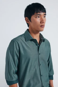 Camisa estruturada de fácil cuidado
