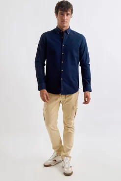 Camisa estruturada tingida em tecido