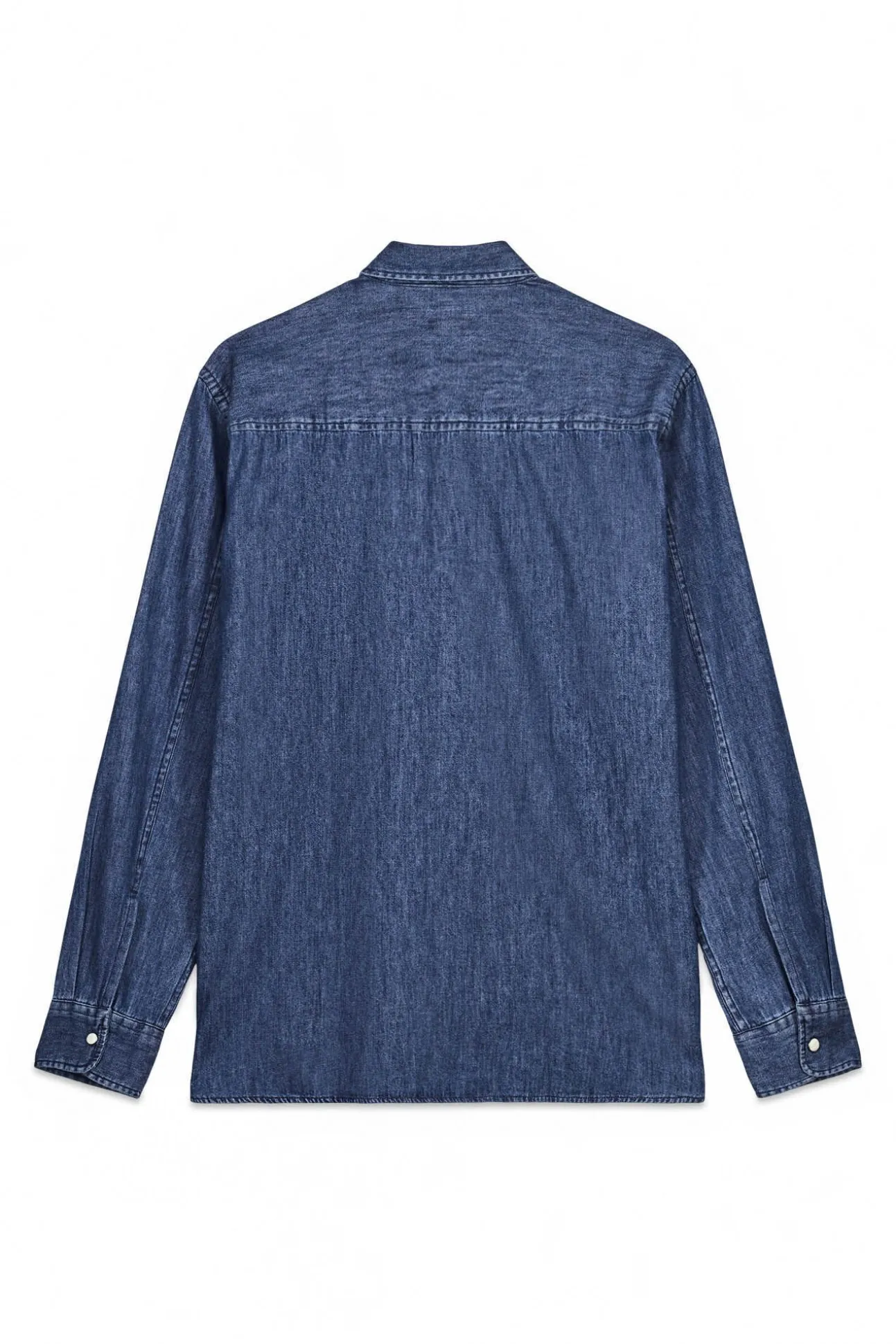 Camisa jeans com bolsos