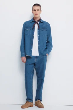 Camisa jeans com cintado = entallado