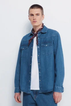 Camisa jeans com cintado = entallado