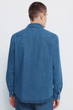 Camisa jeans com cintado = entallado