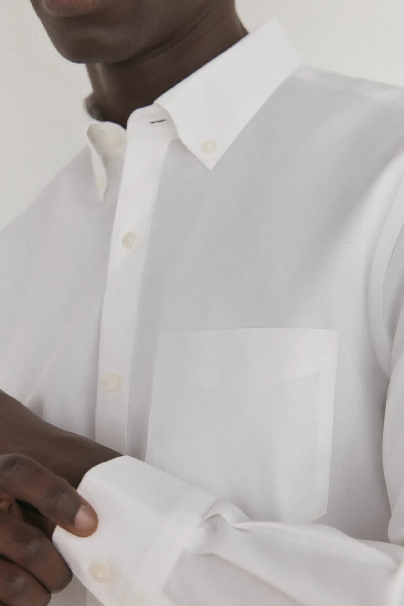 Camisa lisa sem ferro + anti-manchas