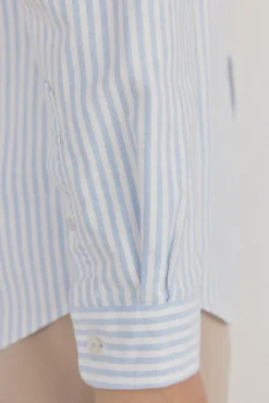 Camisa Oxford Listrada Candela Icônica