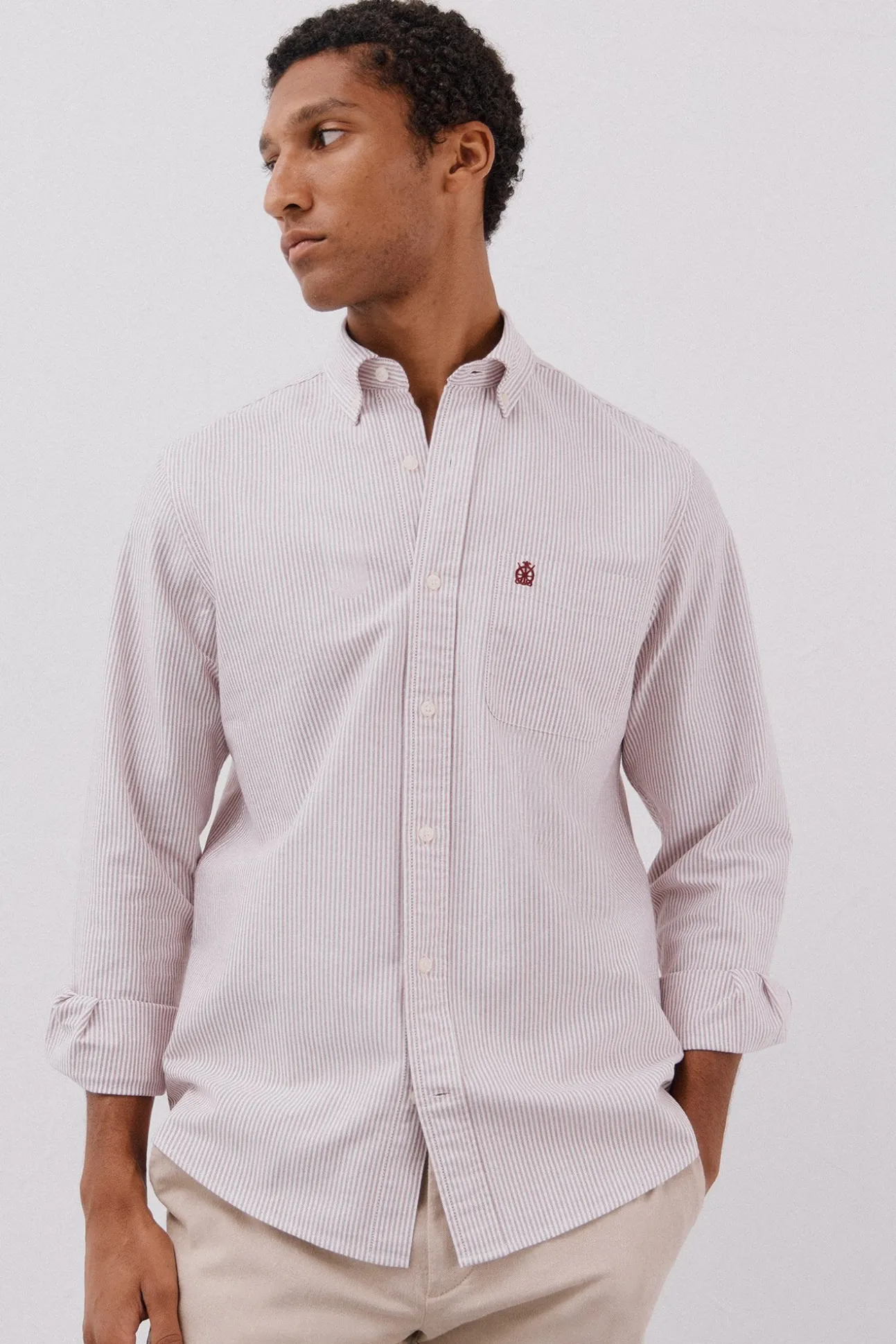 Camisa oxford listrada com vela