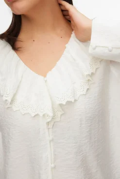 Camisa plus size com gola folho