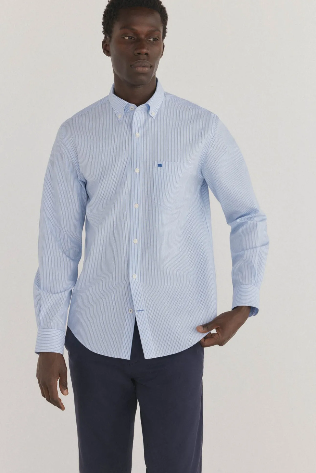 Camisa riscas que não pode ser passada a ferro + resistente a manchas