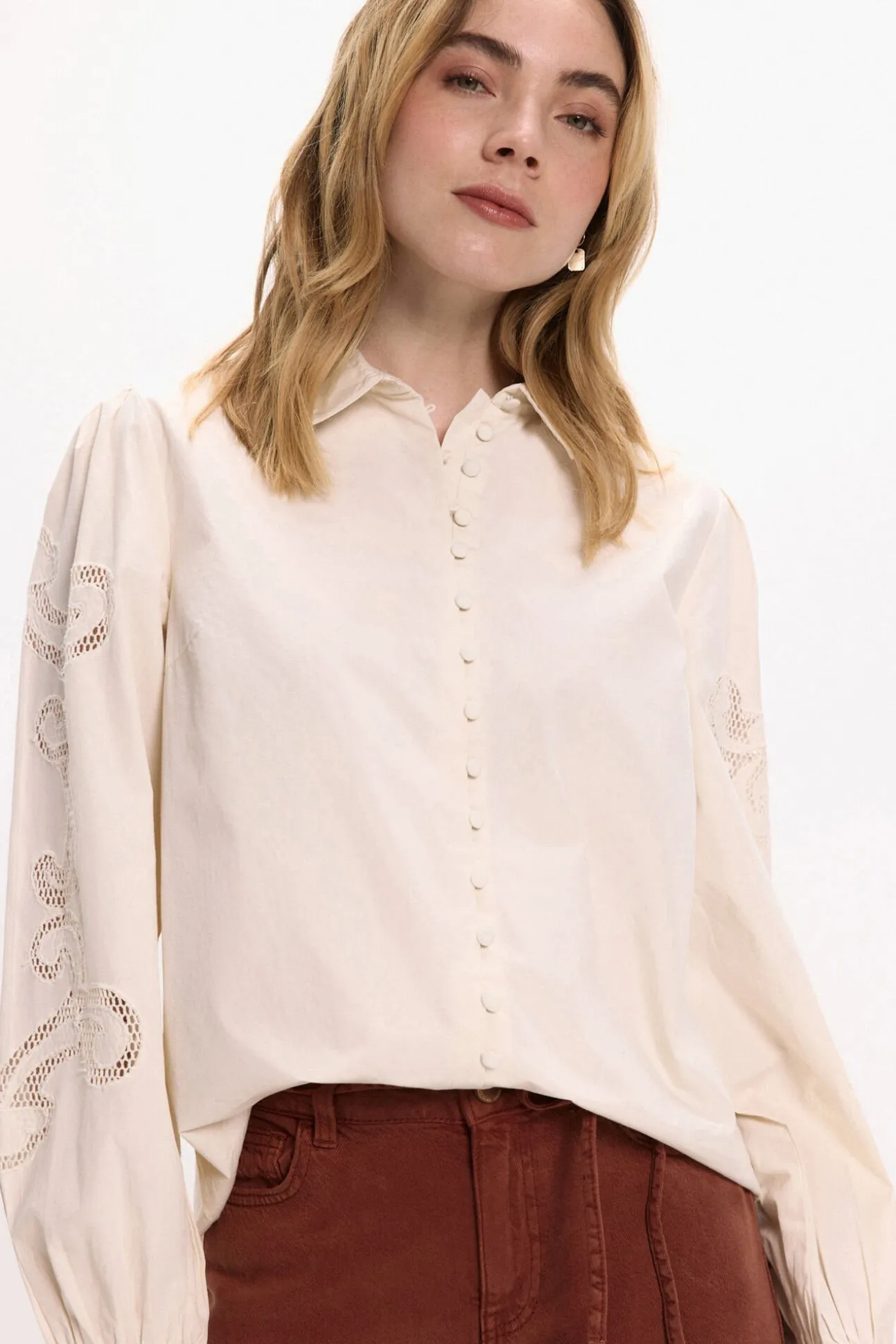 Camisa vazada de algodão orgânico