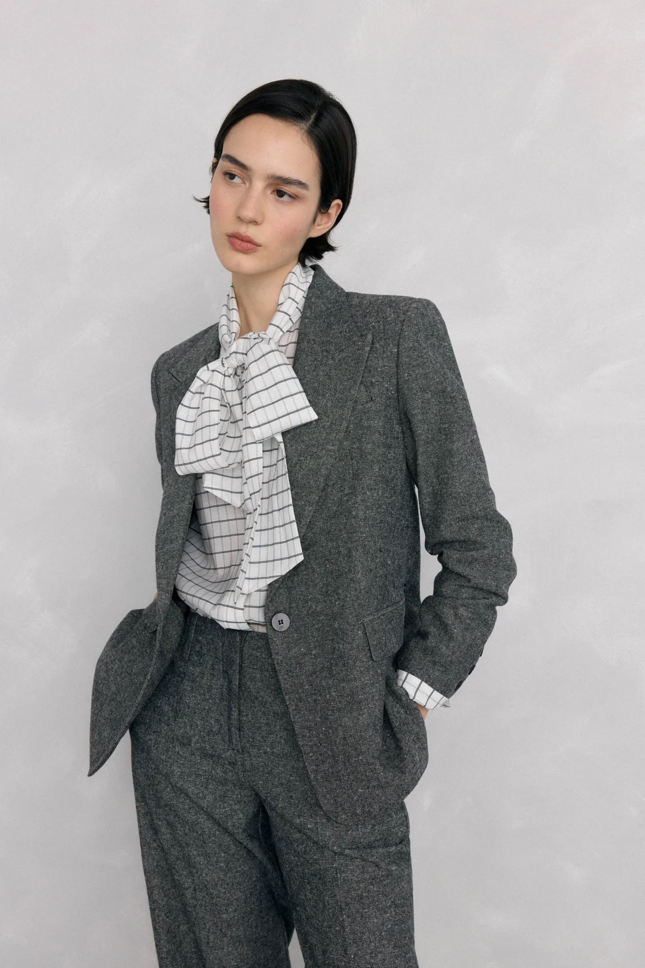 Camisa xadrez com laçada