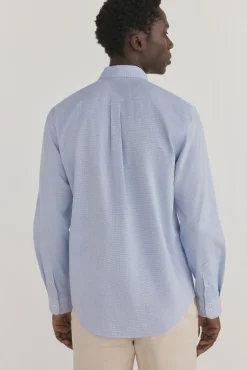 Camisa xadrez resistente a manchas e que não precisa passar