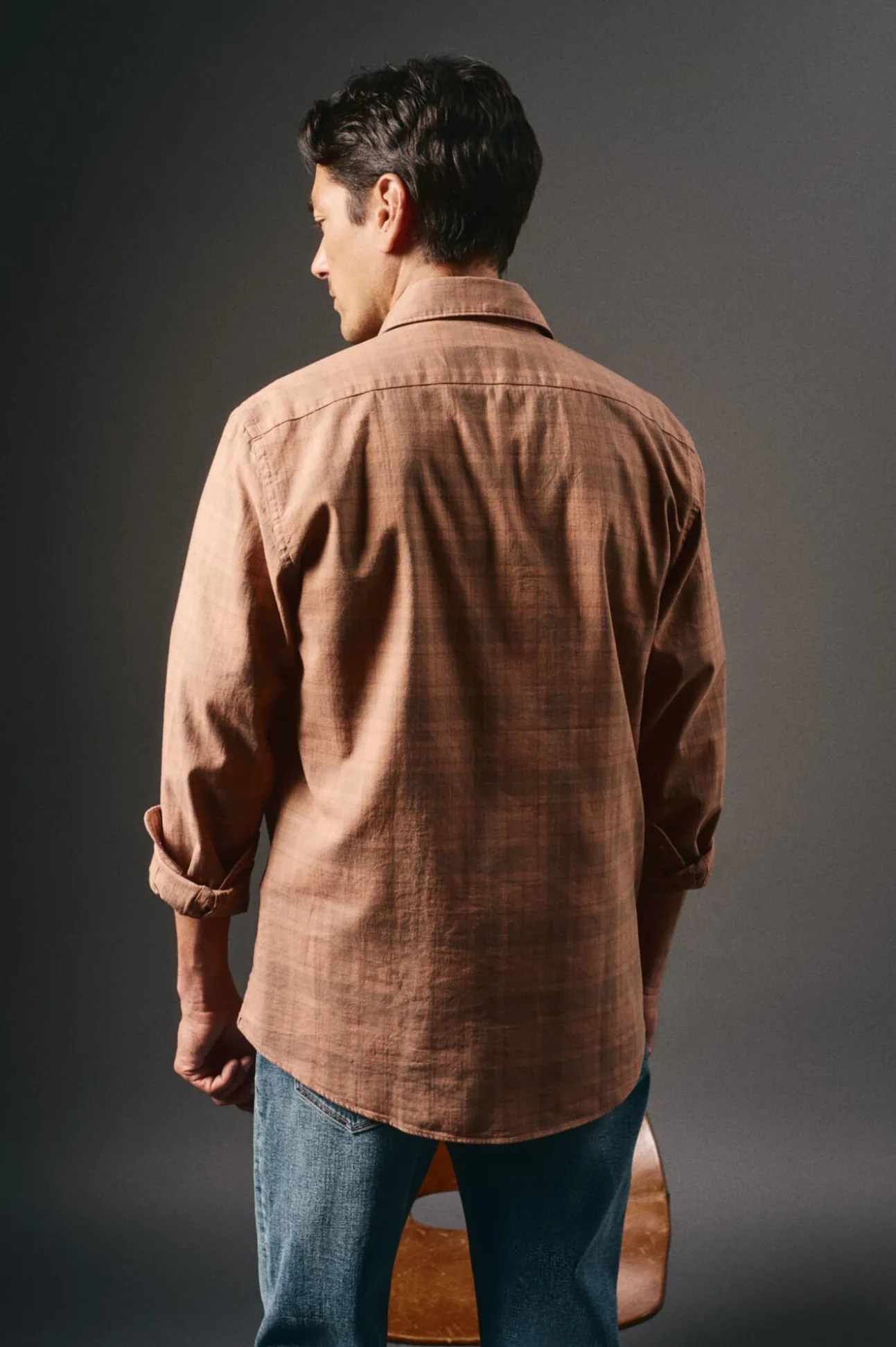 Camisa xadrez tingida