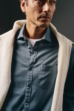 Camisa xadrez tingida
