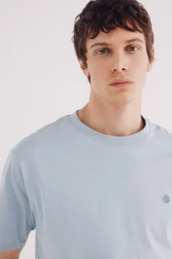 Camiseta básica com gola redonda