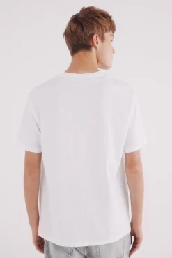 Camiseta básica com gola redonda